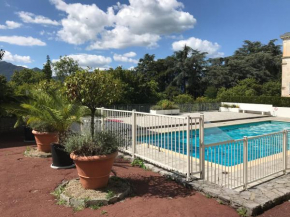 Charme et tranquillité, dans résidence avec piscine, L’APARTÉ - SEJOURAIX